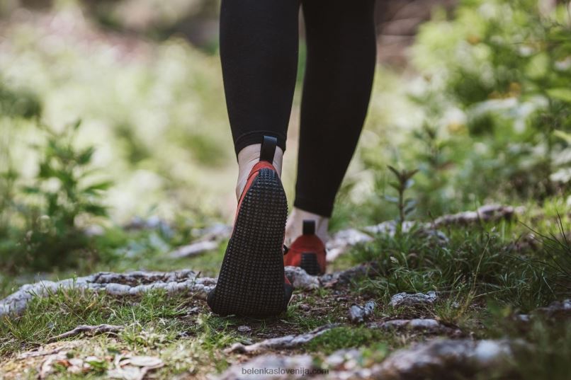 moški bosonogi čevlji trailwalker glinasto rdeča Be Lenka NL64D108
