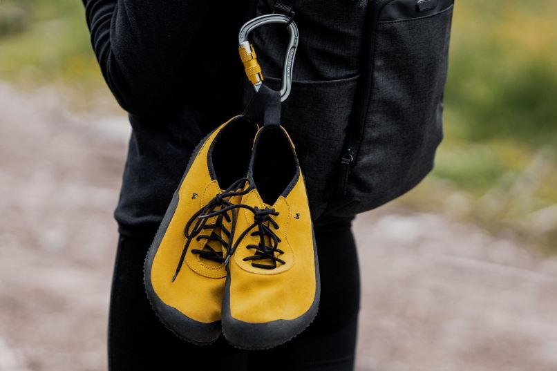 moški bosonogi čevlji trailwalker gorčica Be Lenka NL64D106